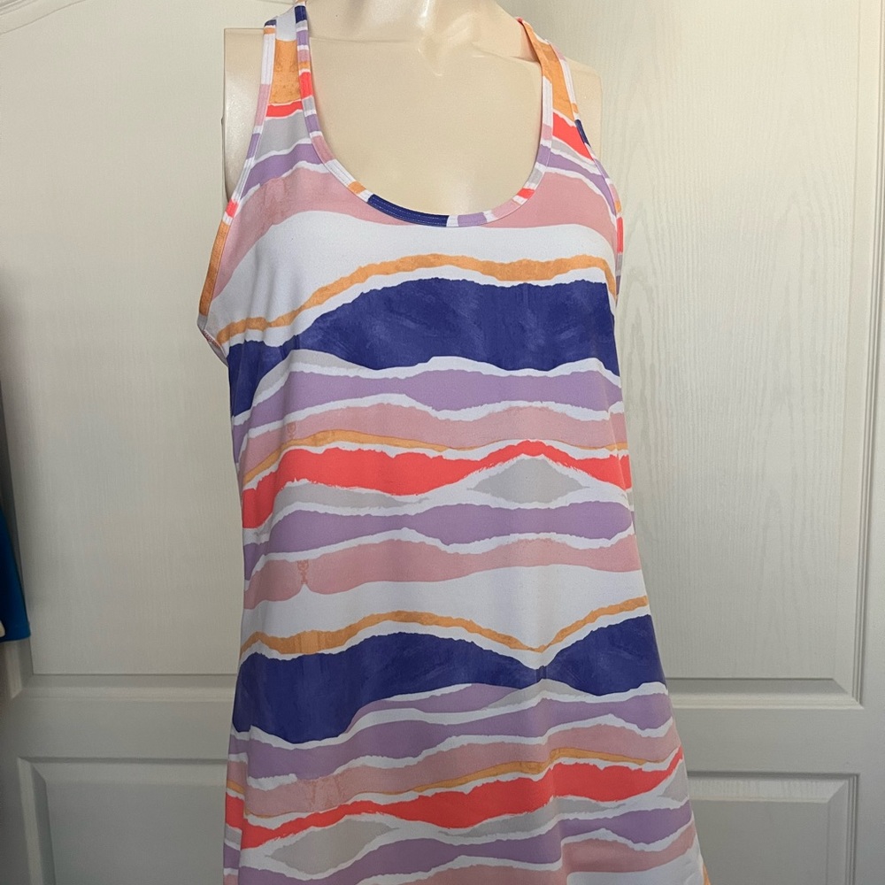 Lululemon tank. Like new. No tags. Size 10-12.